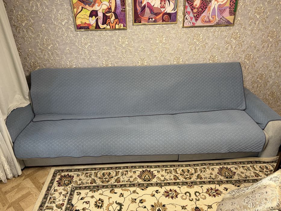 Продам диван раскладной, 4 метра в ширину