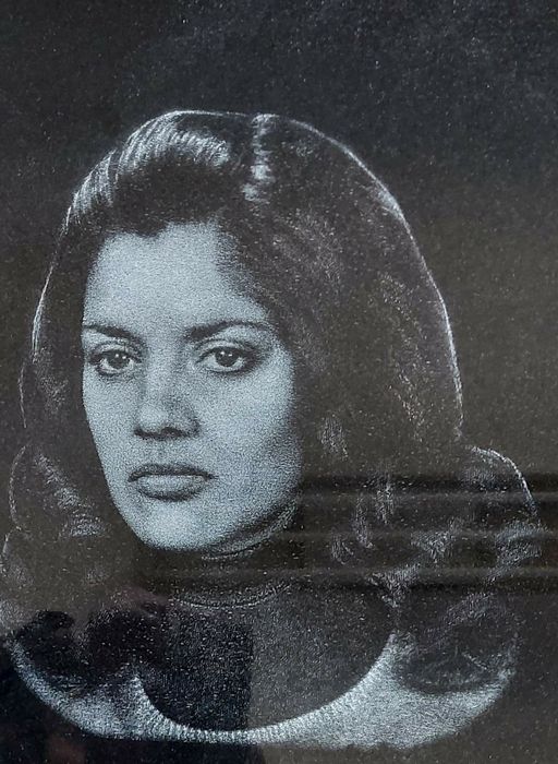 Рисувани портрети за надгробни паметници