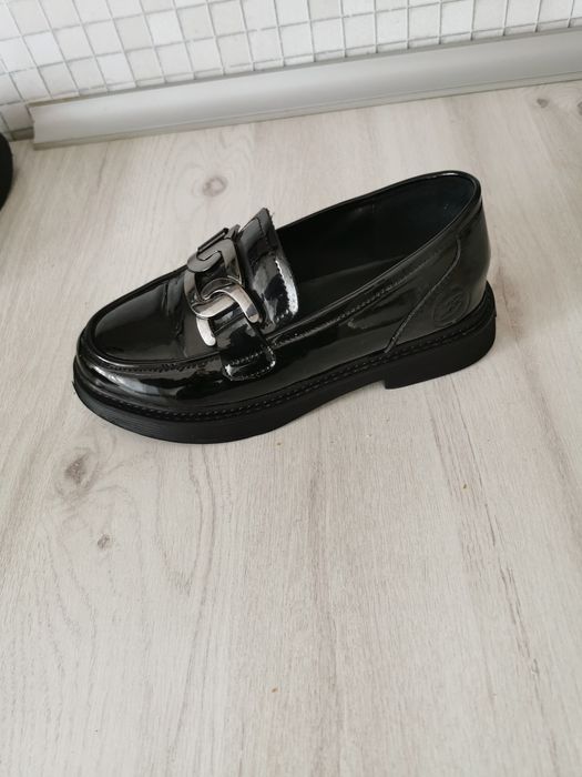 Pantofi Damă piele naturala lăcuita