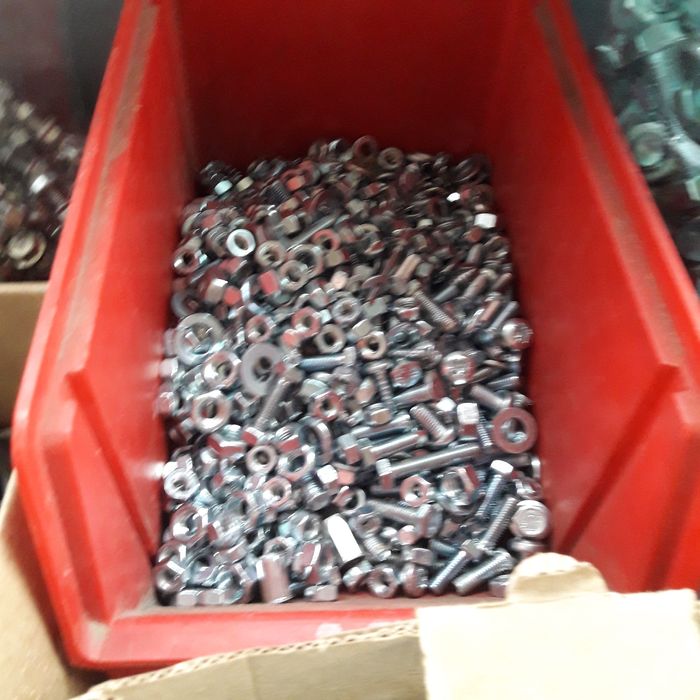 Feronerie diverse noi