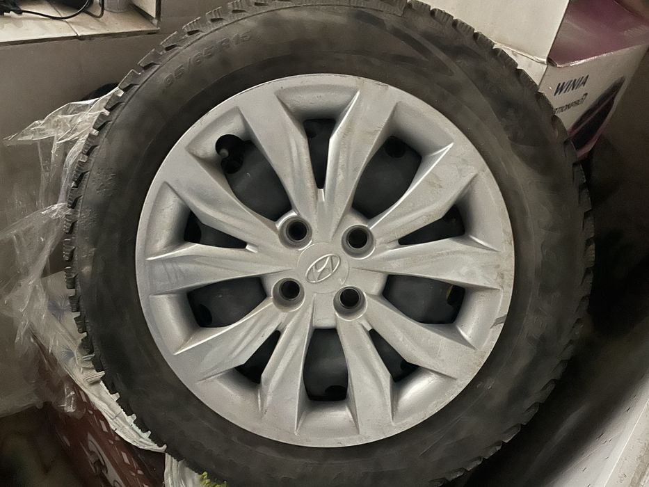 диск с  шинами 15