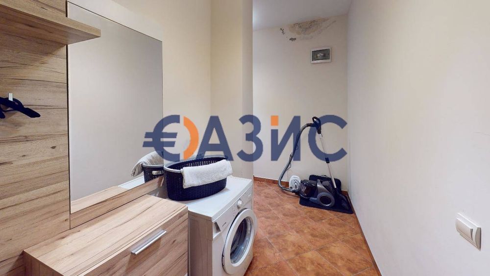 Продава се Тристаен апартамент в Поморие - 106 кв.м за 1557 €/кв.м - Снимка #13