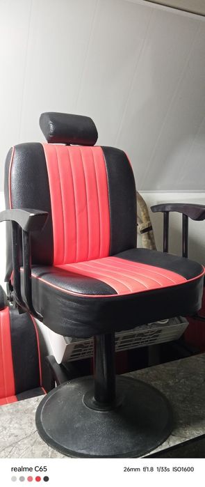 Продам парикмахерскую