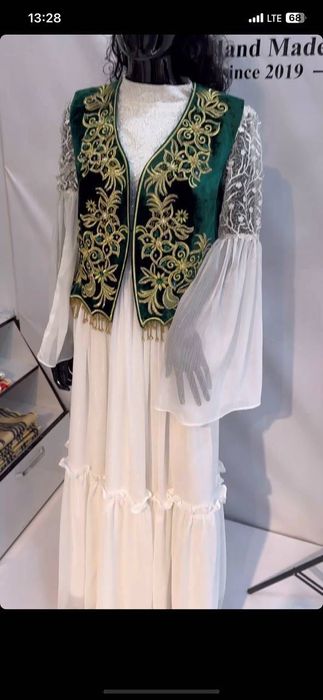 Ансамбль и зар халат для невест.