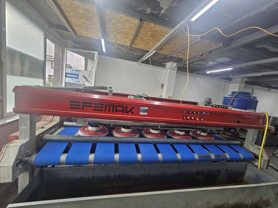 Utilaje spălătorie covoare, mașina spalat, desprafuitor, centrifuga