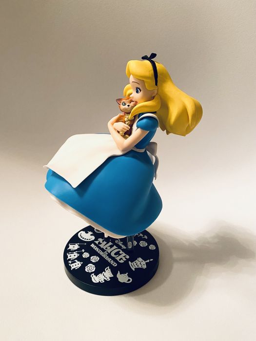 Алиса в стране чудес Дисней