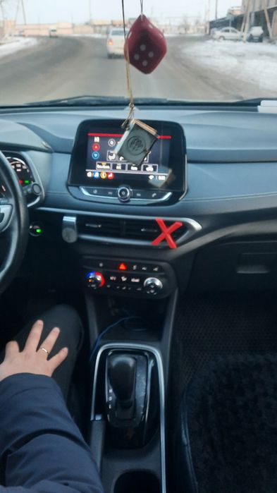 Tracker 2 satiladi 2023 jil