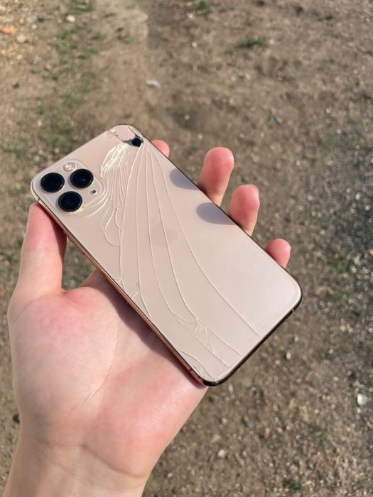 В продаже iphone 11 pro