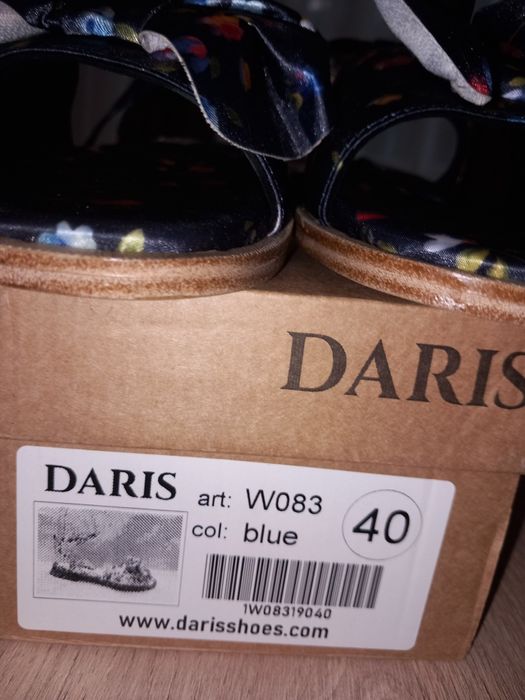 Нови сандали Daris