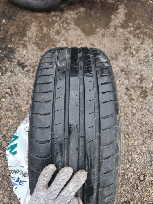 Продам резину на 17 камри