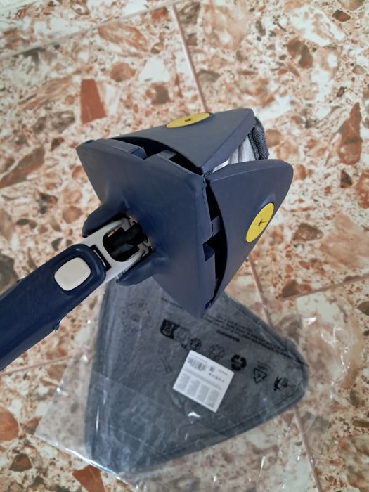 Mop triunghiular pentru podea, gresie, faianță băi, colțuri + 3 rezerve noi