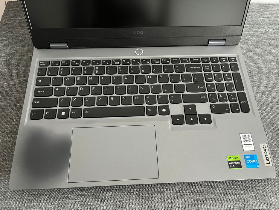 Laptop Gaming Lenovo LOQ 15IAX9, i5-12450HX,  RTX 4050