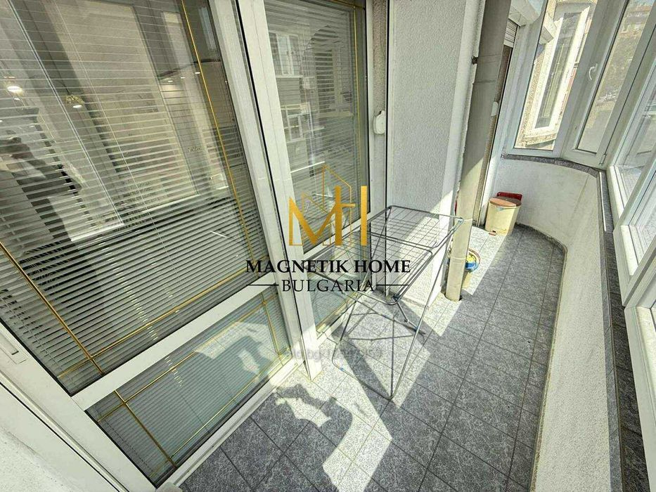 Дава се под наем Многостаен апартамент в Бургас, Център - 146 кв.м за 765 € - Снимка #10