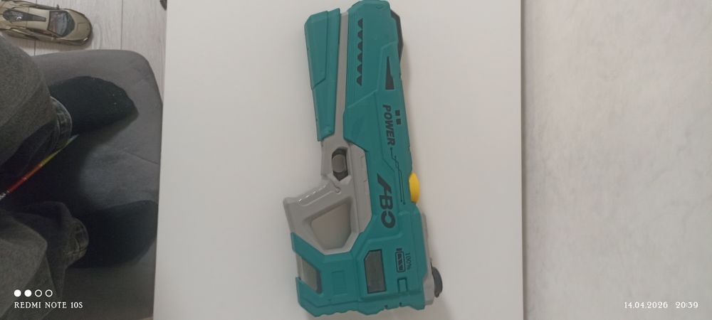 Водяной пистолет