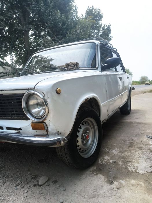 VAZ 21011 Oq ...