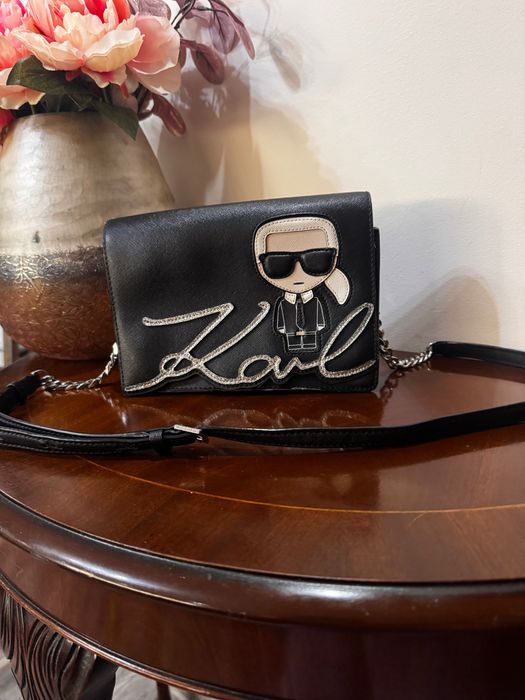 Karl Lagerfeld чанта с регулируема дръжка