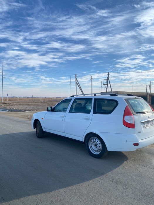 Лада Приора универсал