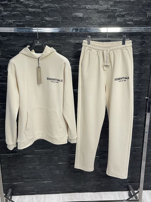 Compleu Essentials
