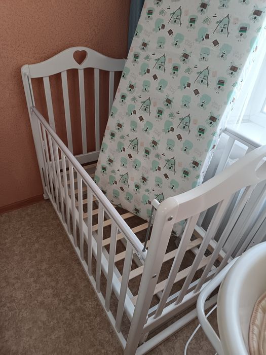 Детская ванночка и кроватка