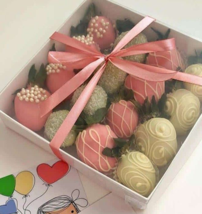 Клубника в шоколаде.