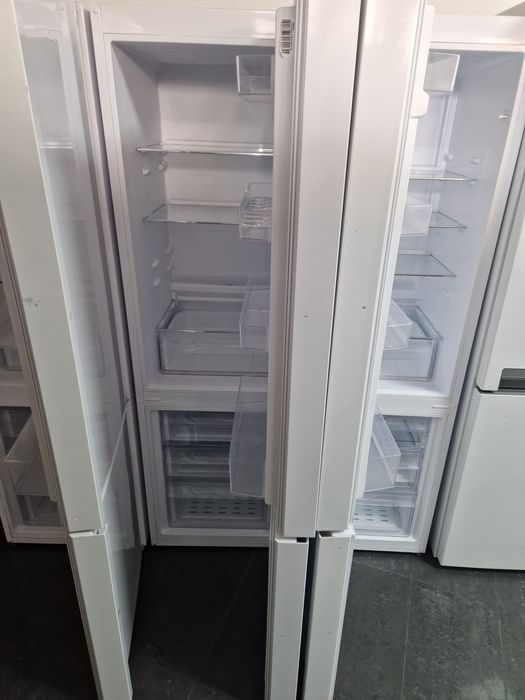 Хладилник с фризер Gram A+