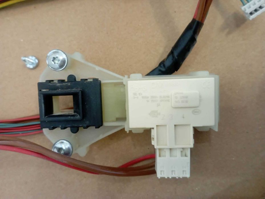 Модул / платка за пералня. Блокировка. Ел. система - INDESIT IWC 71282 ECO, ARISTON, WHIRLPOOL