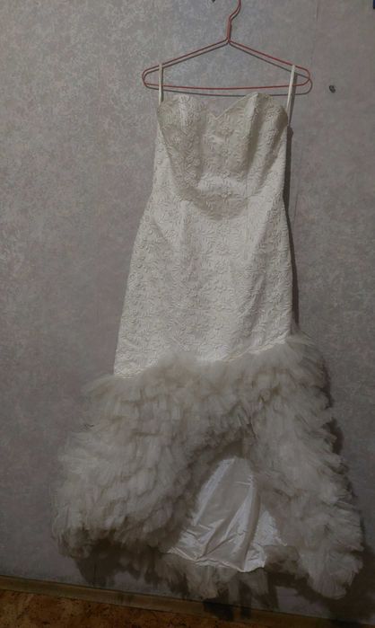 Продам новое праздничное платье