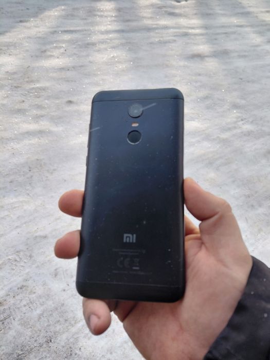 Xiaomi Redmi 5 plus 4/64gb