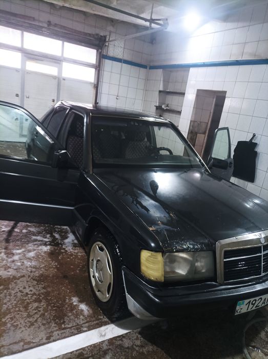 Продам Мерседес 190
