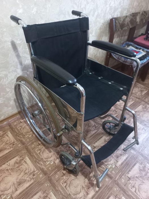 Инвалидное кресло