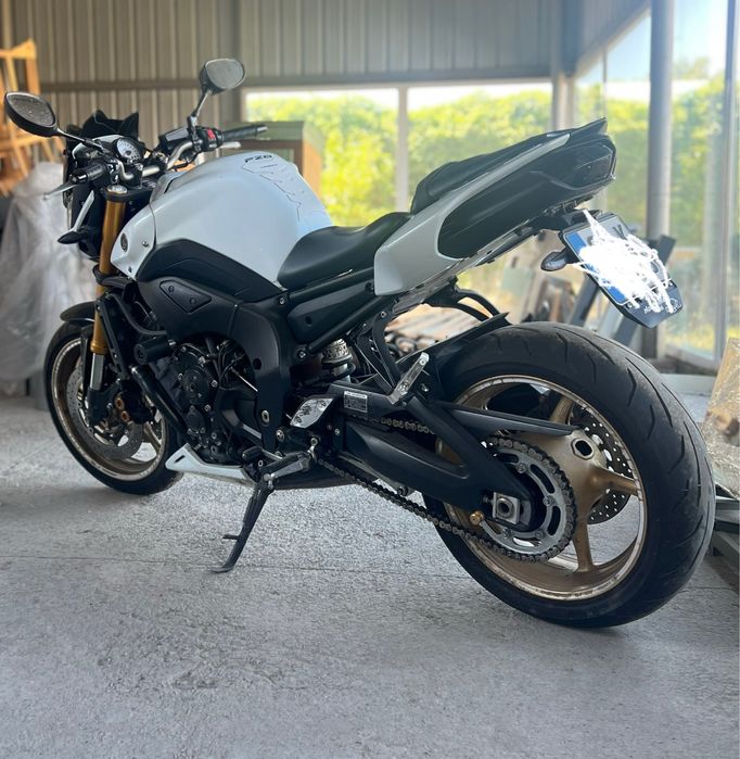 Yamaha FZ8 - мотор