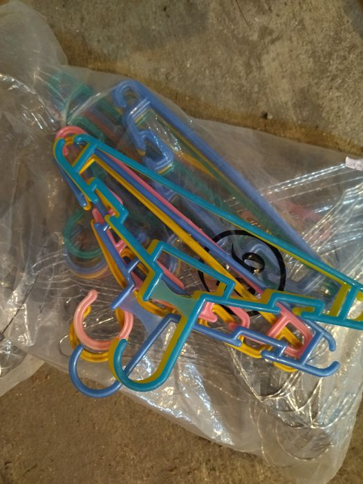 Вешалки для одежды