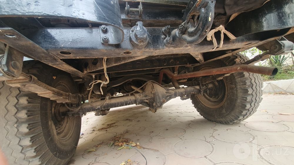 Uaz sotiladi 1992 yil hamma joyi zòr ishlaydi