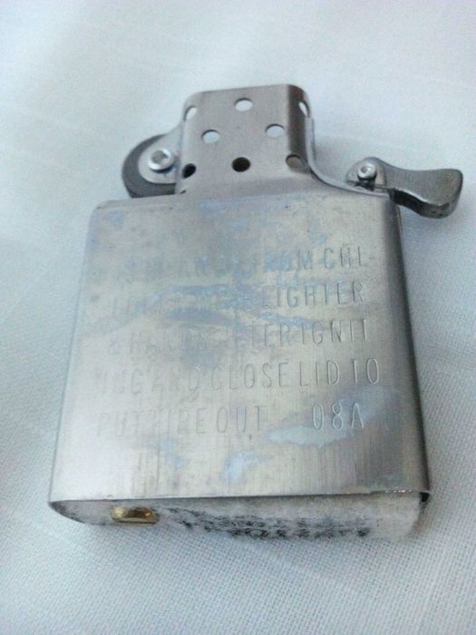 Комплект метални табакера и бензинова запалка STAR-I