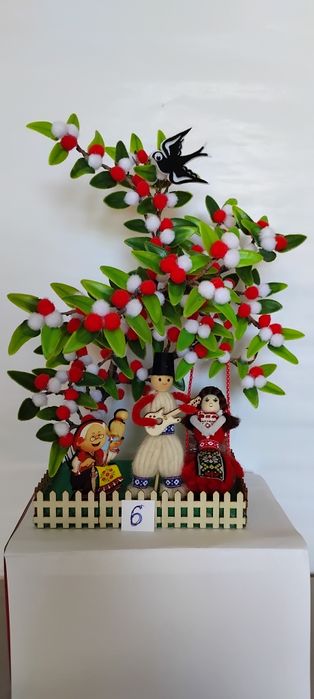 Ръчно изработени сувенири за Баба Марта.