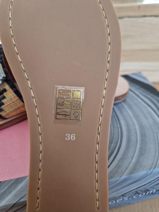 Papuci eleganti de la Jeffrey Cambell, marime 36