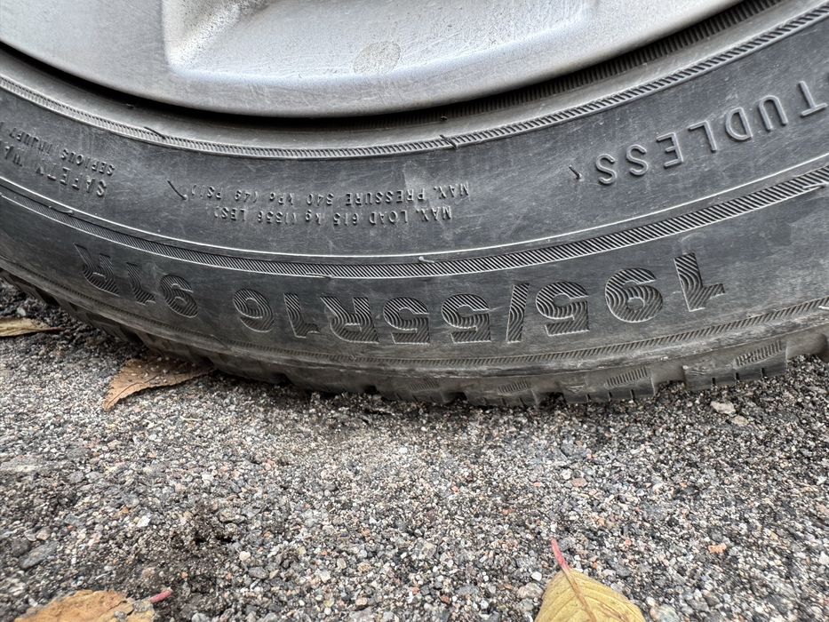 Резина зимняя 195/55/16