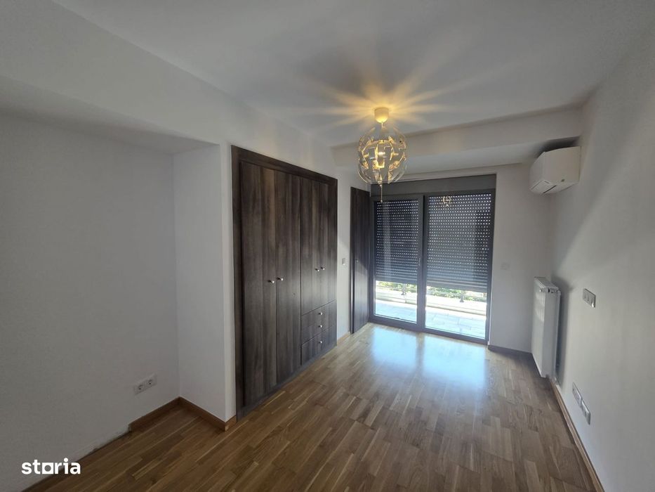 Baneasa Green Lake Complex Apartament 4 Camere  Loc Parcare Si Boxa