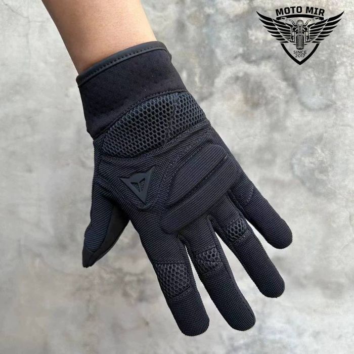 В наличии имеется  кожаные перчатки  REV’ITI  PRO-ST