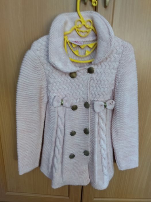 Продам вещи на девочку 4- 6 лет