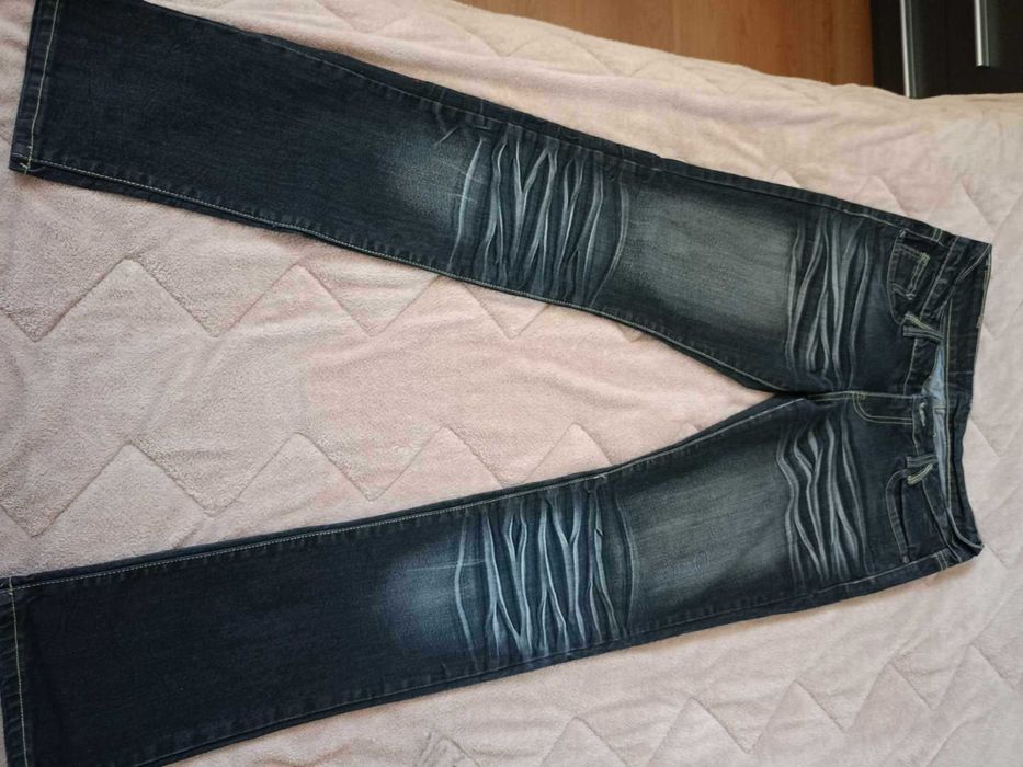 Дамски дънки, панталони и джинси