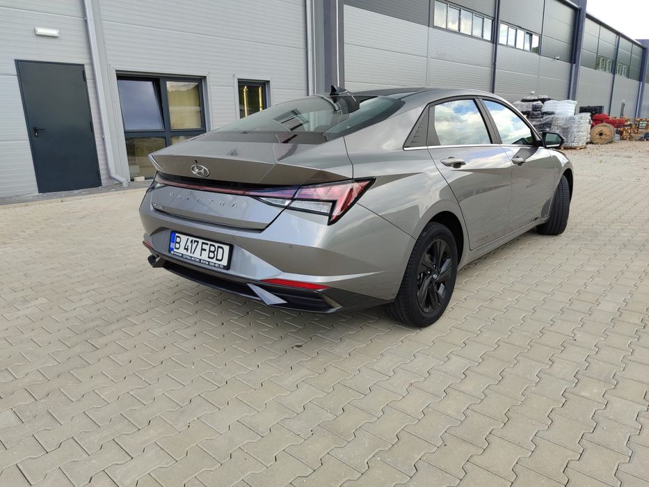 Hyundai Elantra 1.6 CVT