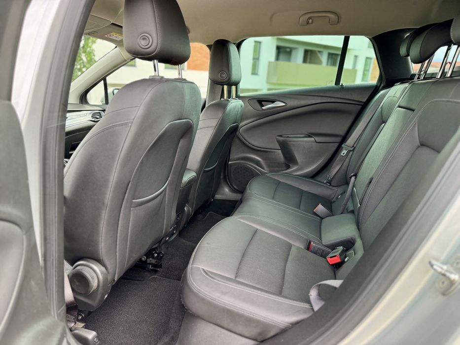 Opel Astra 1.6 Diesel Bi-Xenon Navi Interior Sport Camera Masalier Soft Clouse Line Assist