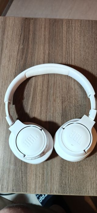 Безжични Слушалки JBL TUNE 720 BT