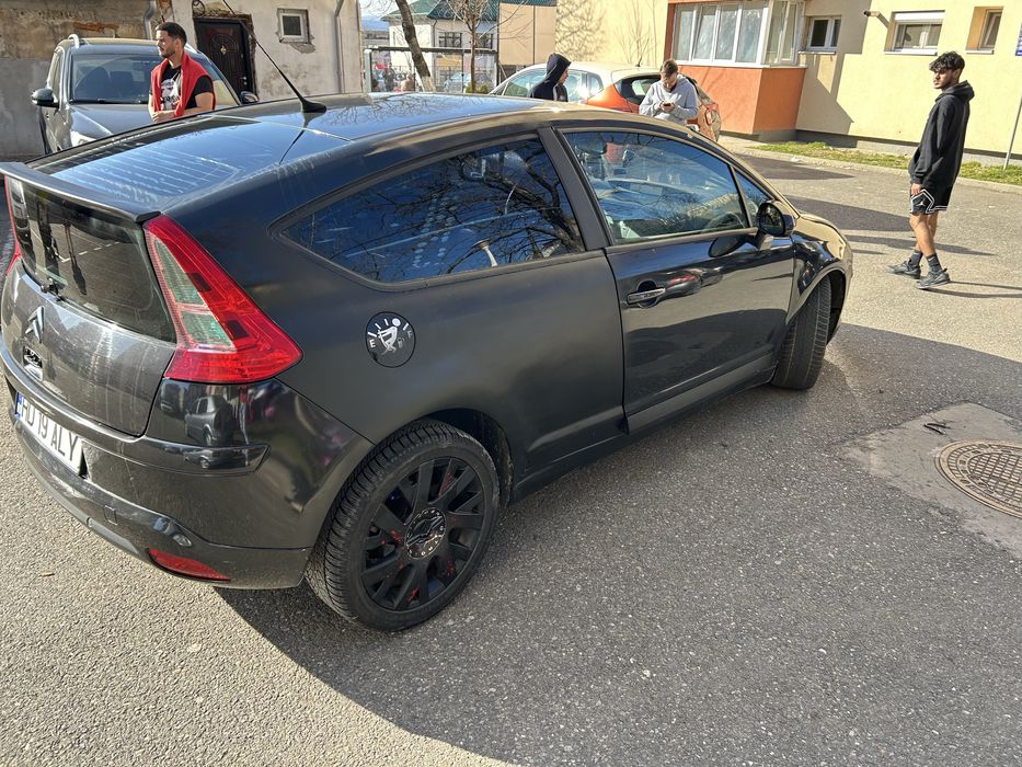 Vand citroien c4 cupe sau variante .masina este întro stare foarte bun