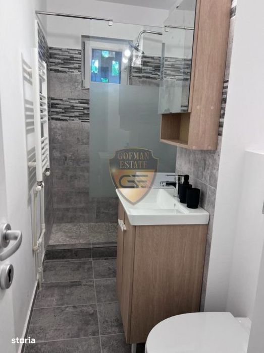 Apartament 3 camere, balcon inchis, KM 4-5, etaj 4 din 5, posibilitate