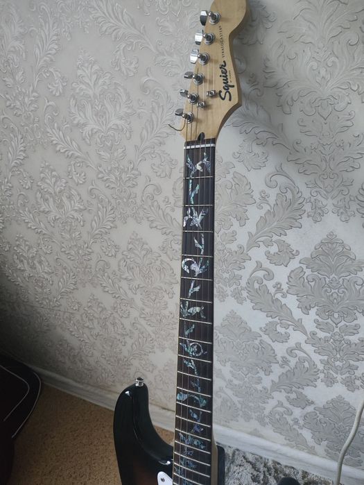 Электрогитара Squier