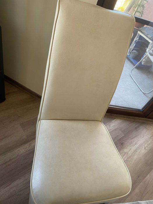 Трапезни столове еко кожа