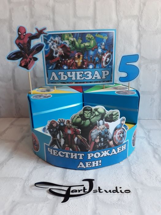 Картонена торта с любими герои