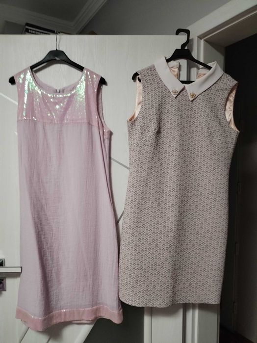 Продават се рокли